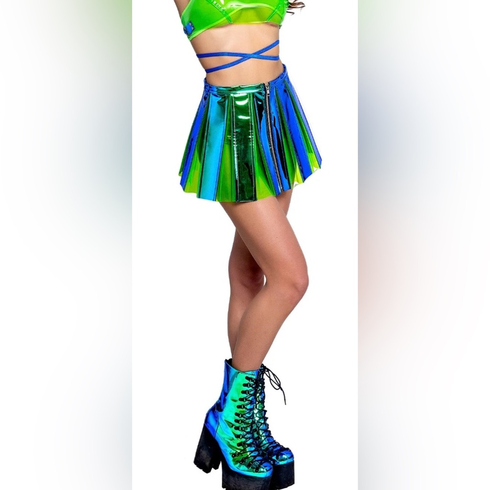 Vinyl holographic pleated skirt